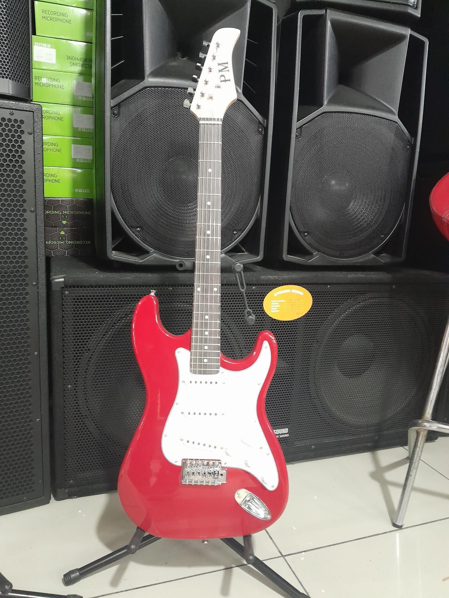 Musikinstrumente und Schallplatten