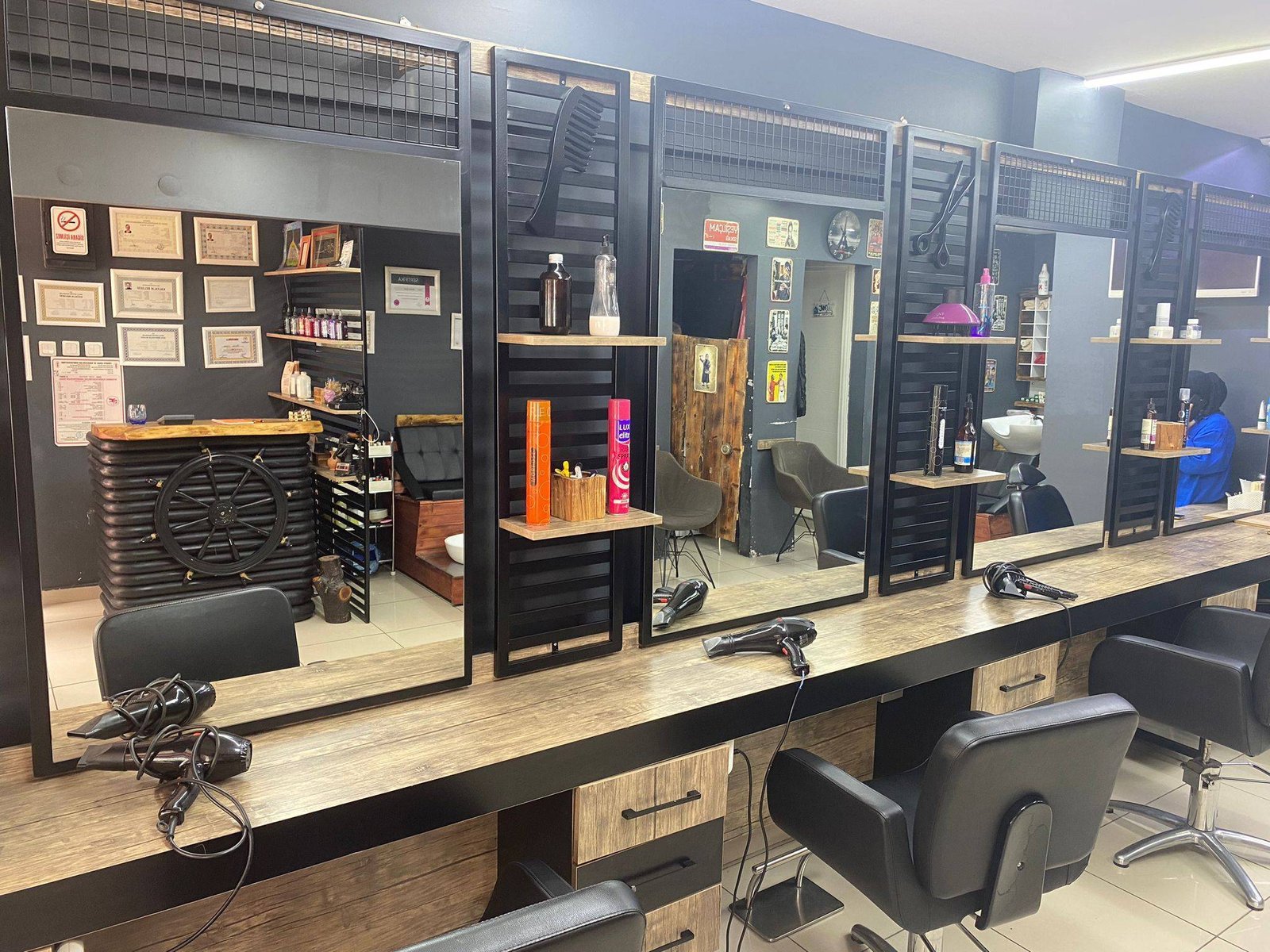 Manikür ve Pedikür