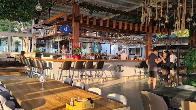 пляжный клуб