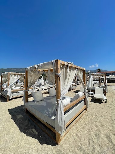 пляжный клуб