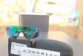 Oakley güneş gözlüğü