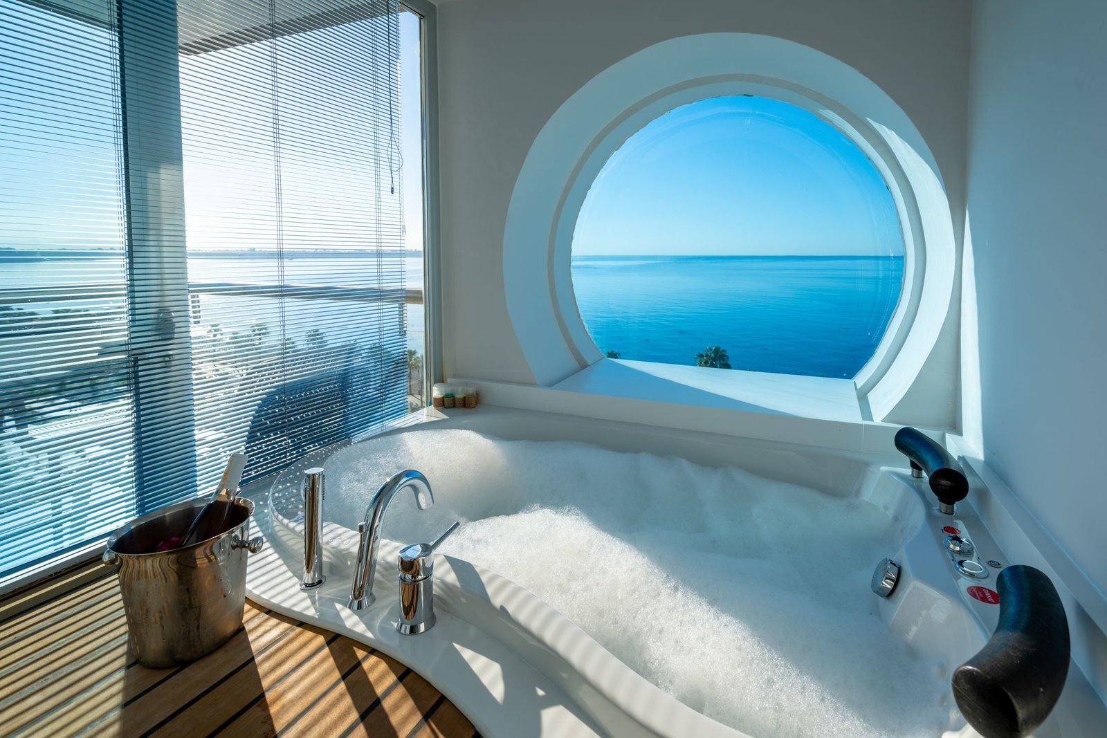 Sea View Room with Jacuzzi