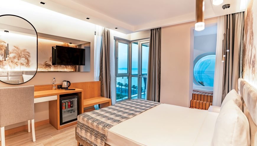 Sea View Room with Jacuzzi