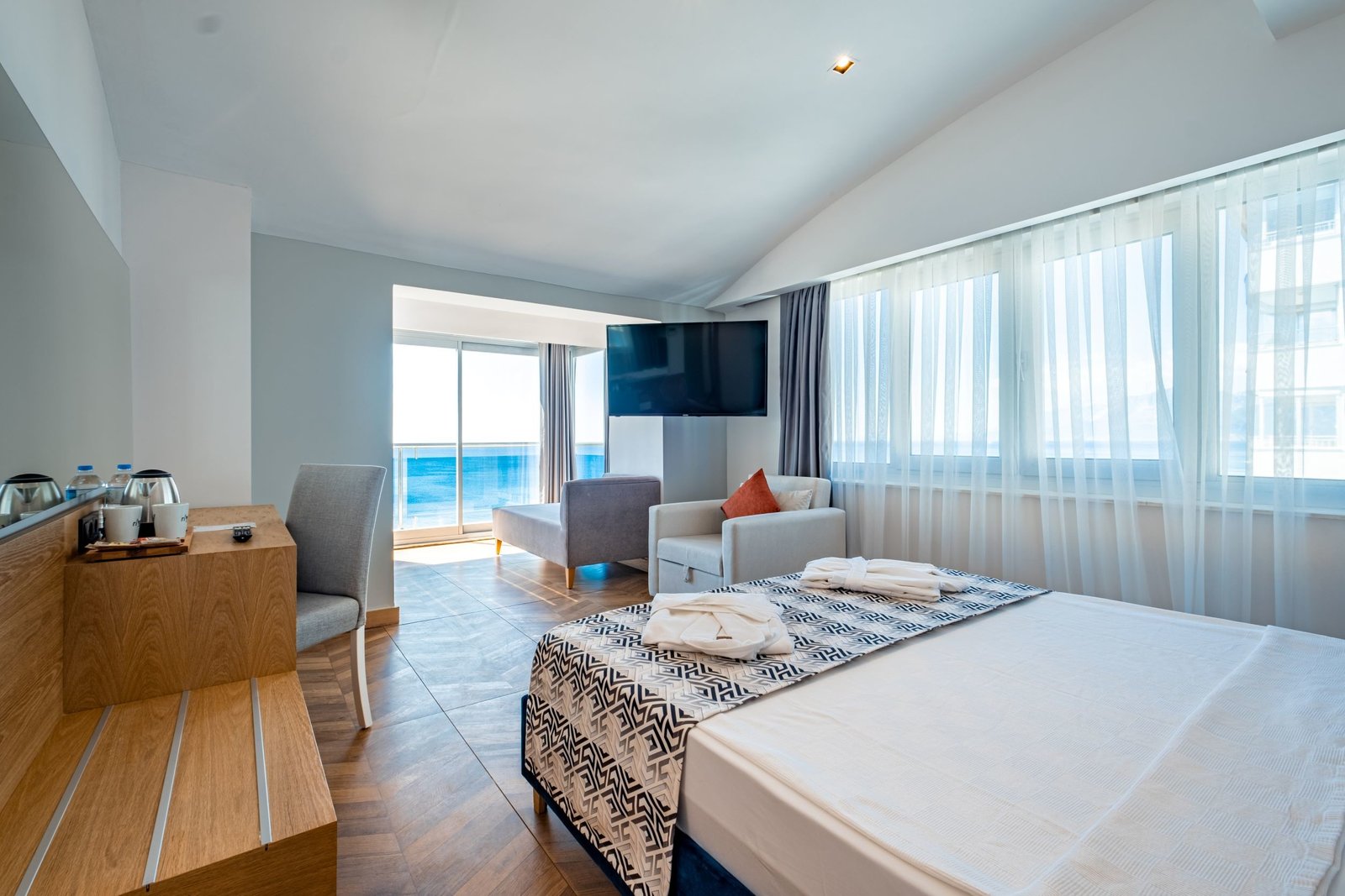 Terrace Suite Room with Jacuzzi