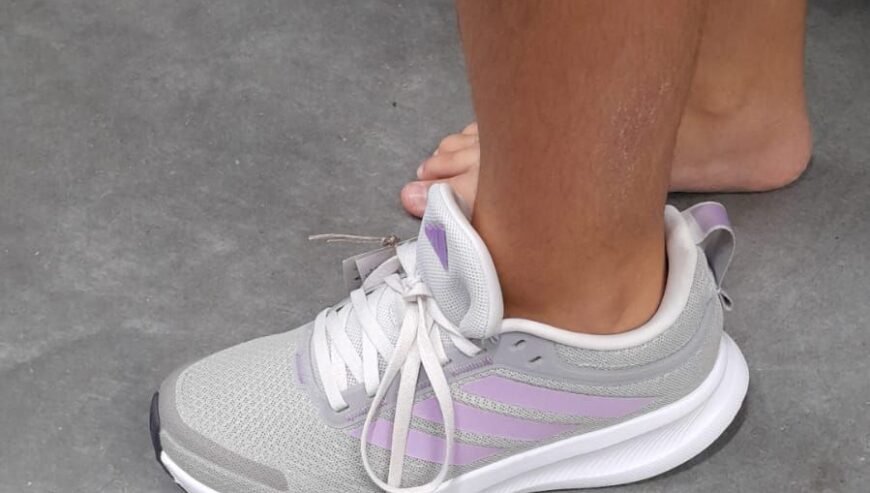 Adidas lightstrike